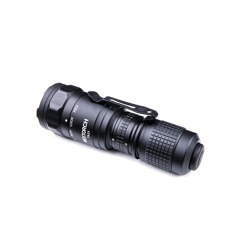 Lampe tactique compacte rechargeable TA21 - éclairage blanc et rouge - 1300 lumens